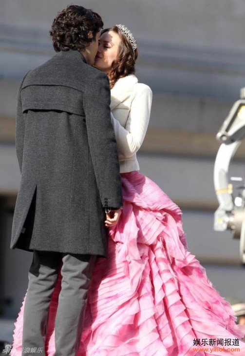  Leighton Meester��Penn Badgley��ŦԼManhattan�϶�������Ӱ����Gossip Girl�������Ů�������¼������ع⡣ 
