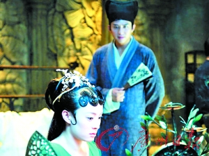 片中孙俪虽然很爱邓超,但最后却把他赶出仙境。